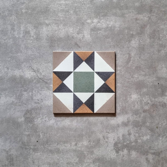 FULL TILE SAMPLE Maison Mini Brun 15cm x 15cm