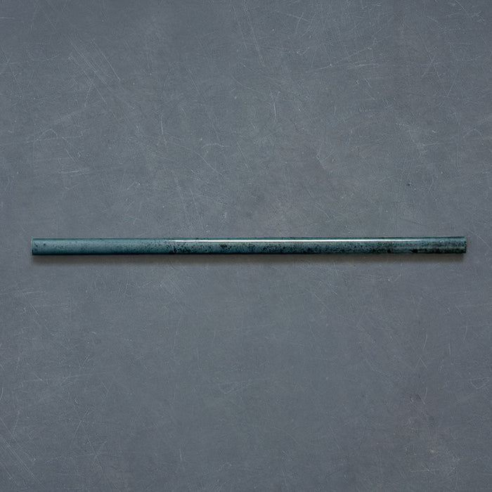 Izmir Blue Gloss Pencil Bullnose Border Tile 1.2x30cm — single border.
A sleek finishing touch for the Izmir Blue collection, this glossy pencil bullnose offers a smooth, rounded edge that completes your design with elegance. Its deep oceanic hue and handcrafted glaze make it ideal for pairing with matching brick tiles in kitchens, bathrooms, or feature walls.