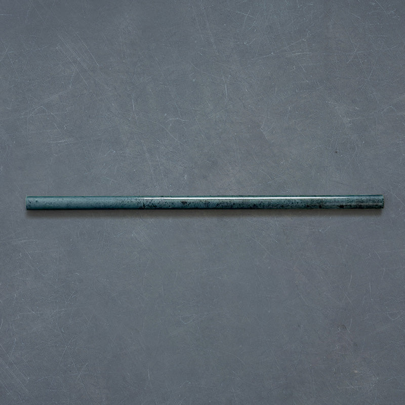 Izmir Blue Gloss Pencil Bullnose Border Tile 1.2x30cm — single border.
A sleek finishing touch for the Izmir Blue collection, this glossy pencil bullnose offers a smooth, rounded edge that completes your design with elegance. Its deep oceanic hue and handcrafted glaze make it ideal for pairing with matching brick tiles in kitchens, bathrooms, or feature walls.