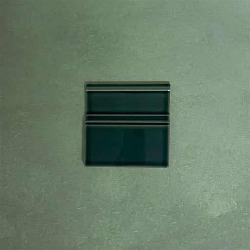 Finchley Golders Green 15 × 15cm ceramic skirting tile with a crackle glaze finish, designed to create a smooth, decorative transition between wall and floor in classic interior spaces.