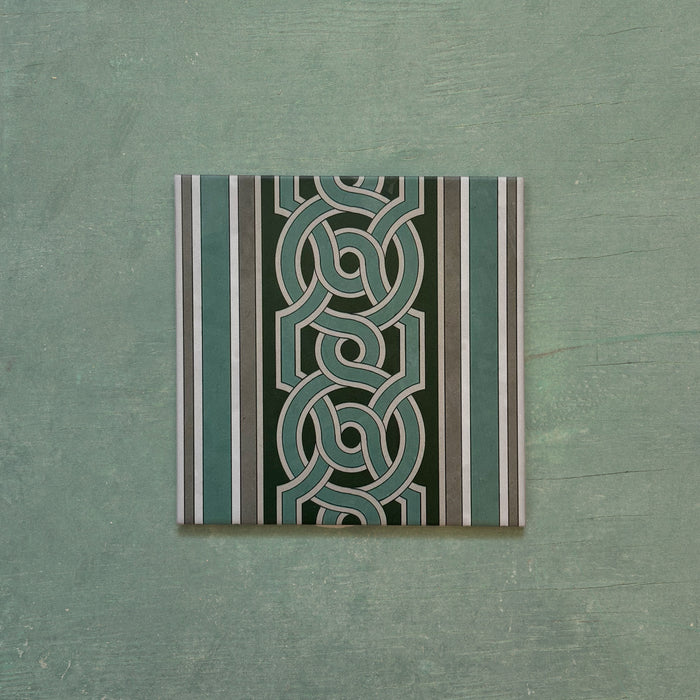 Toulouse Victorian style Side/Border Tile 20cm x 20cm
